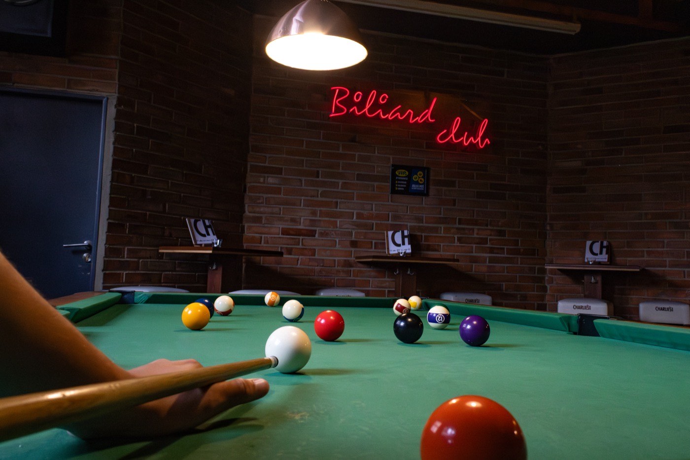 Neon Billiard club – kulečník ve Zlíně